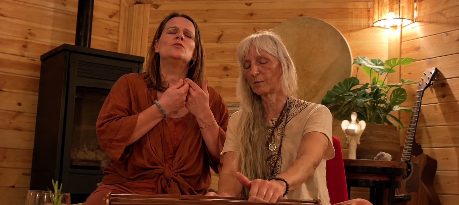 Thea en Manon mantra